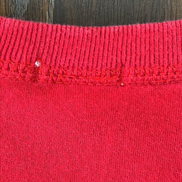 Abercrombie & Fitch Boy’s Red Cotton Graphic Tshirt with Chiefs Image, Size XL - Picture 8 of 8